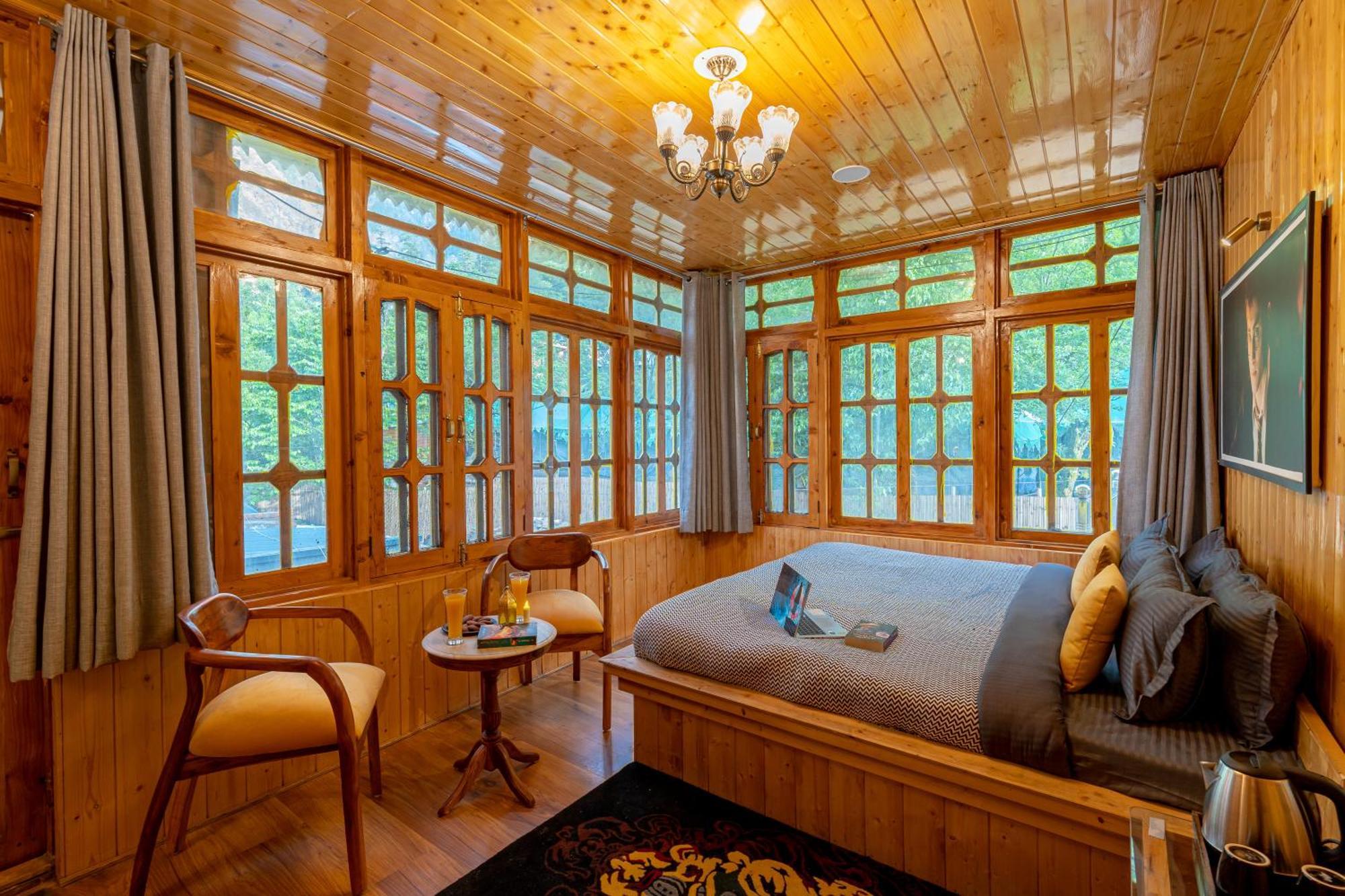 Whoopers Boutique Kasol Hostel Ngoại thất bức ảnh
